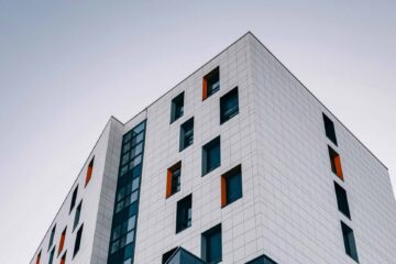 Understanding Real Estate Market Cycles: A Guide for Buyers and Investors